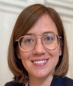 cecile philippoteaux headshot