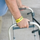 wrist band that says fall risk
