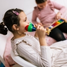 children in music therapy