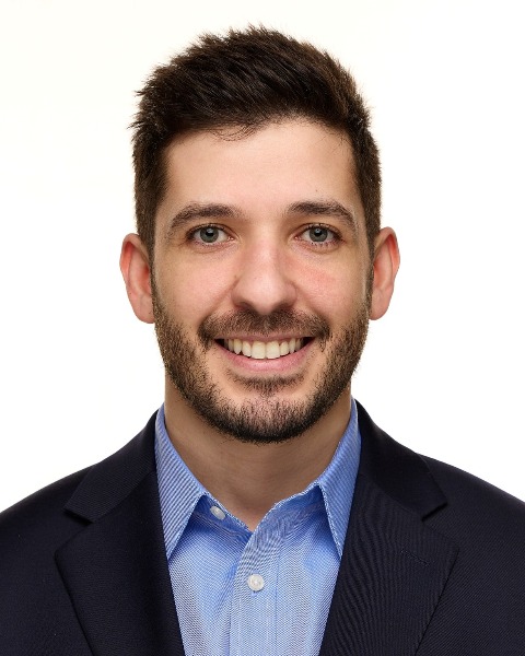 Omar Zahraoui, keynote speaker at the 2025 Senior Care Marketing and Sales Summit