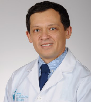 Dr Manuel Valdebran