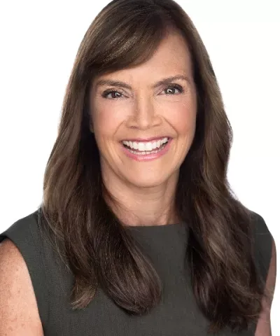 Lynn Lyons