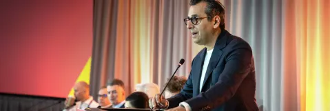 Dr. Nassir Marrouche speaking at conference